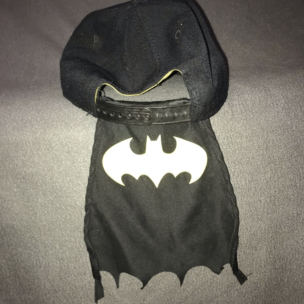Batman SnapBack with cape - Picture 3 of 4